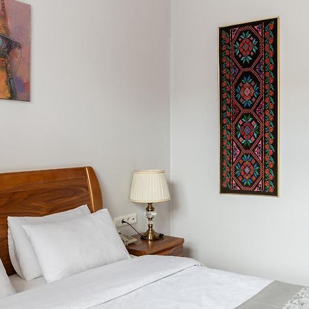 Soluxe Hotel Bişkek Dış mekan fotoğraf