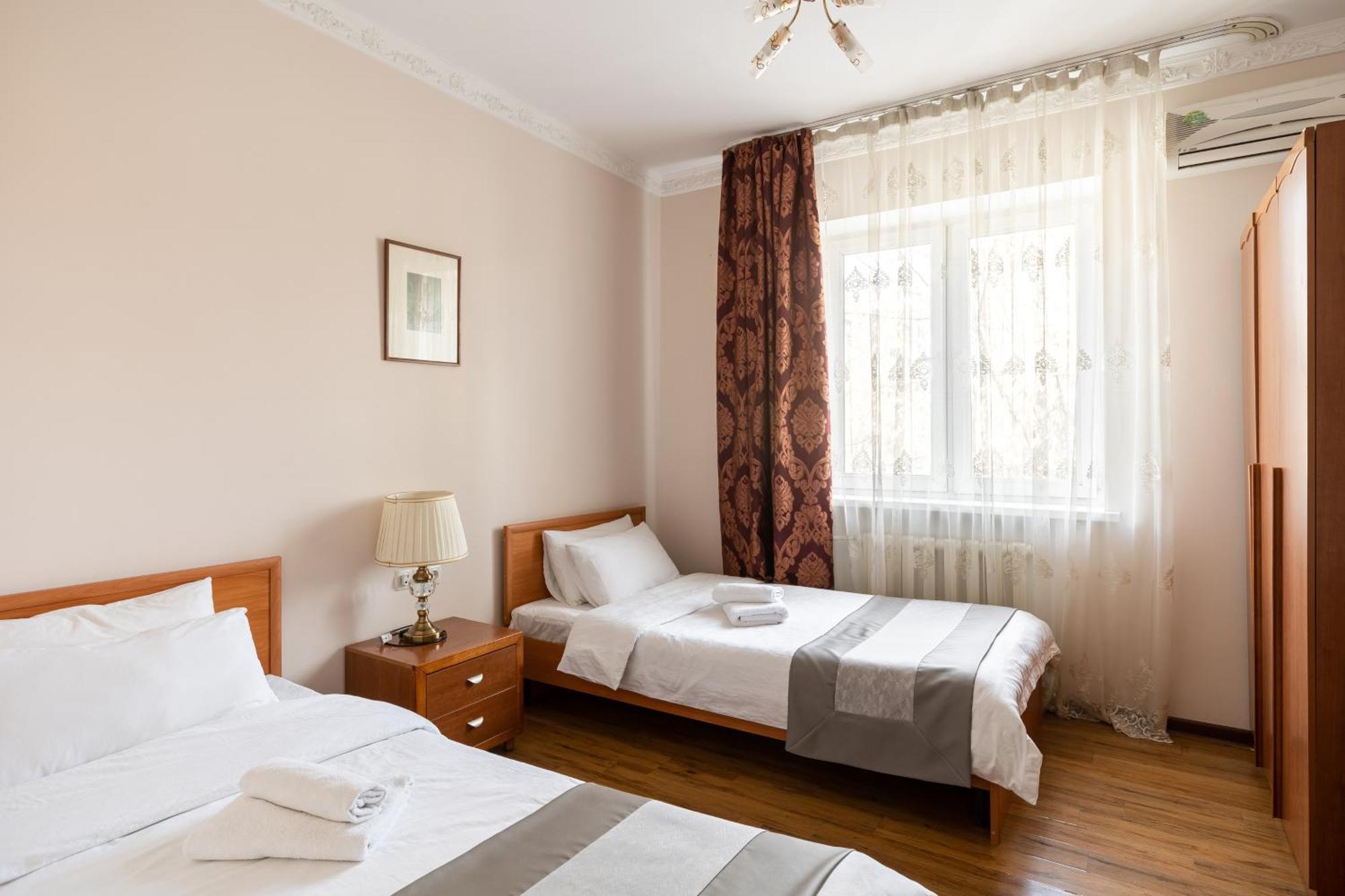 Soluxe Hotel Bişkek Dış mekan fotoğraf