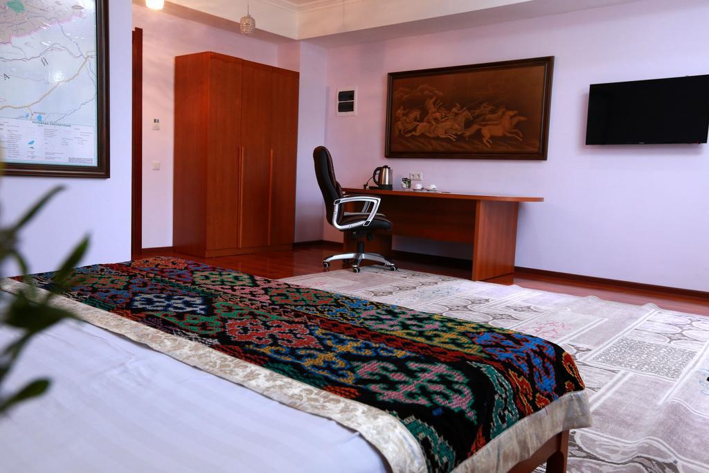 Soluxe Hotel Bişkek Dış mekan fotoğraf
