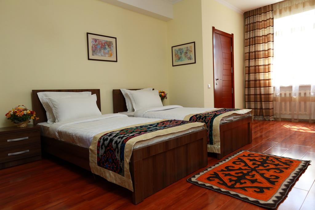 Soluxe Hotel Bişkek Dış mekan fotoğraf
