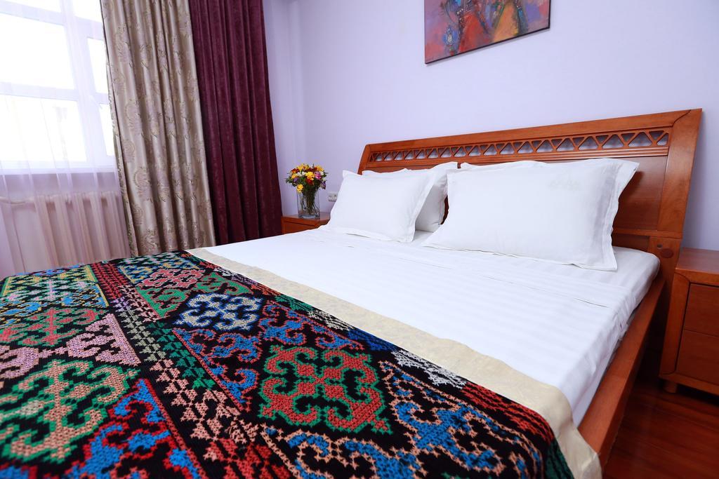 Soluxe Hotel Bişkek Oda fotoğraf