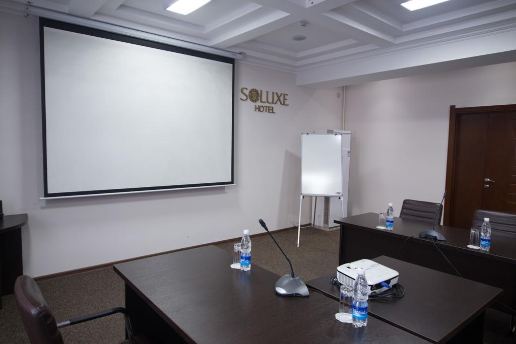 Soluxe Hotel Bişkek Dış mekan fotoğraf