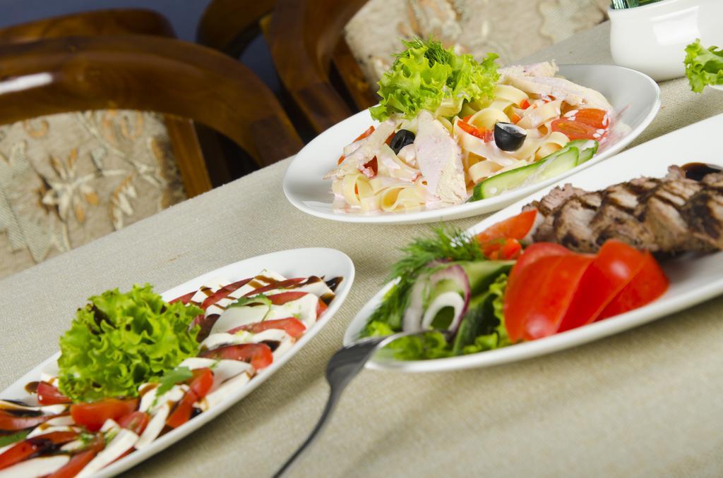 Soluxe Hotel Bişkek Dış mekan fotoğraf