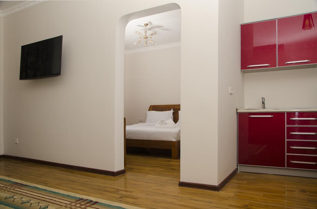 Soluxe Hotel Bişkek Dış mekan fotoğraf
